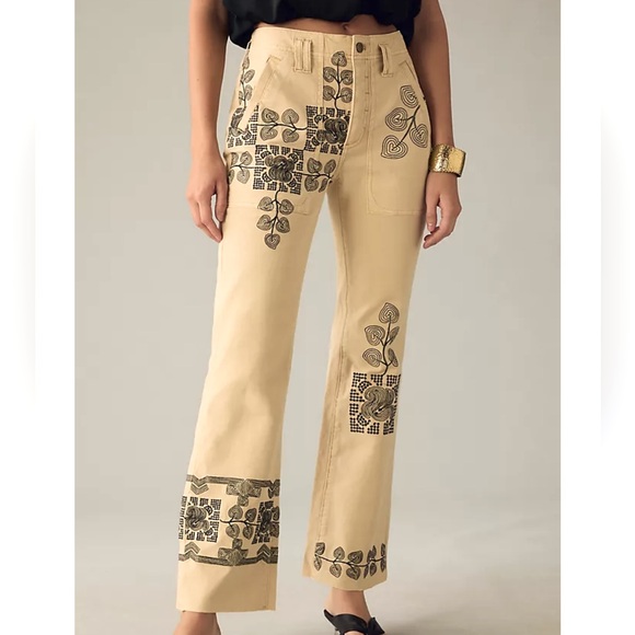 Pilcro designed by Phila for “Anthropologie”  Cotton Beige Pant w/Embroidery - Picture 4 of 6